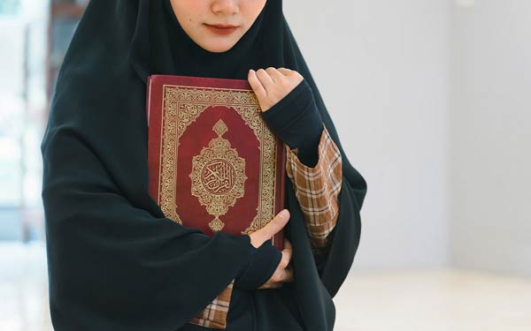 روش تفسیری انس با قرآن کریم