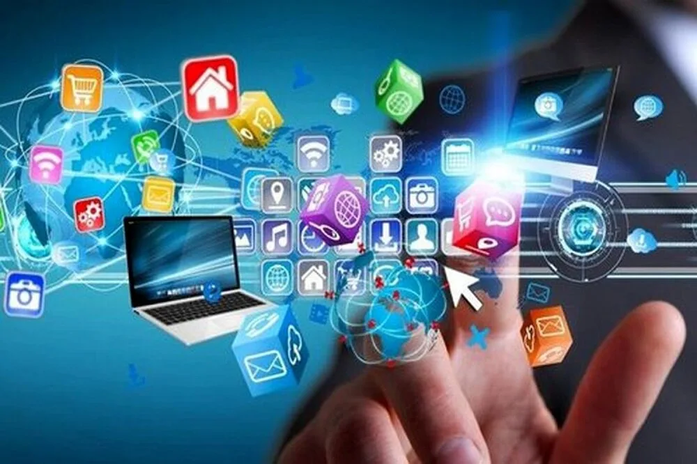 اینترنت، فیسبوک و ماهواره